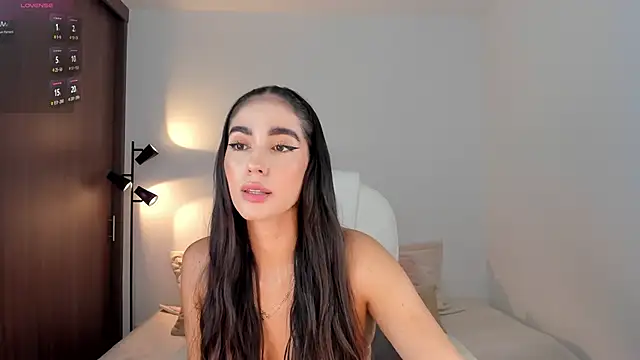 Snapshot of RebeccaBaxter chatting on November 2025 10:20:01 PM RebeccaBaxter online show from November 2025 10:20:01 PM