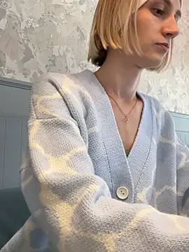 Feral berry 8133 online show from February 2025 07:13:01 AM