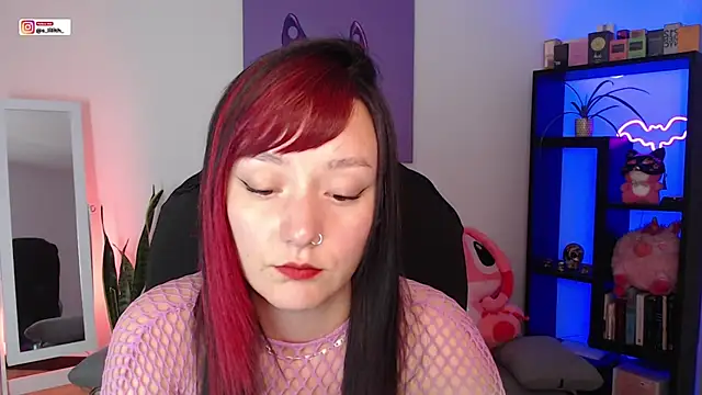 S Lilith  online show from April 2026 09:43:01 PM