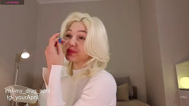 MyApril online show from December 2025 10:26:01 PM