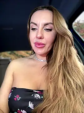 Kalli Fornia online show from October 2025 08:12:01 AM