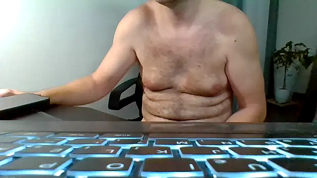 Horney boy86 online show from September 2025 11:04:02 PM