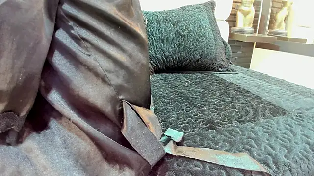 Salo Heaven online show from February 2025 01:44:01 PM