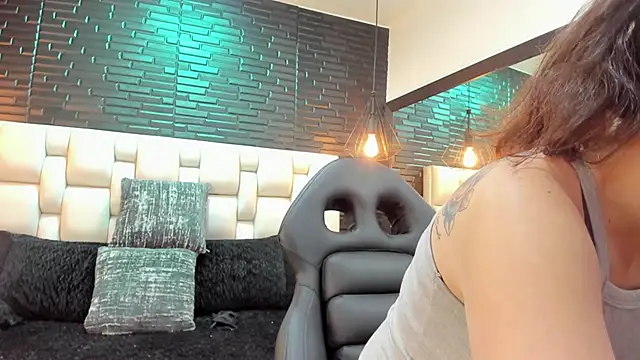 Salo Heaven online show from February 2025 01:44:01 PM