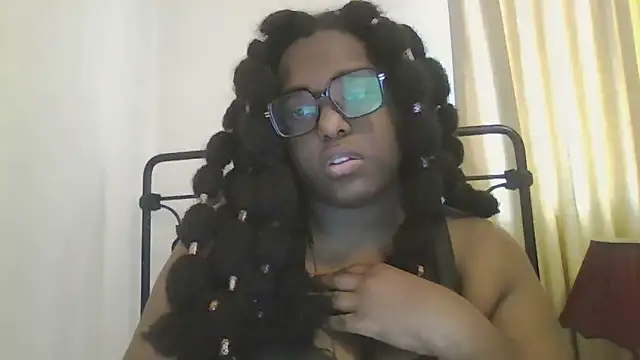 Snapshot of MissCC99 chatting on February 2026 02:18:01 PM MissCC99 online show from February 2026 02:18:01 PM