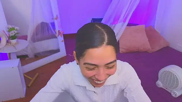 Snapshot of samantha_bss chatting on December 2024 02:22:01 PM samantha bss online show from December 2024 02:22:01 PM