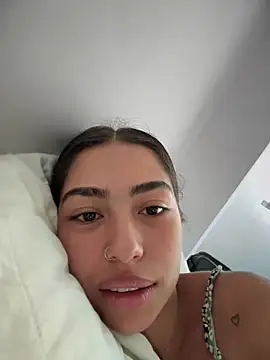 Snapshot of samantha_bss chatting on December 2024 04:35:02 PM samantha bss online show from December 2024 04:35:02 PM