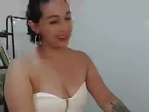 camii 7 online show from February 2025 09:32:01 PM