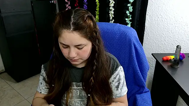 ann bronw online show from September 2025 12:36:02 AM