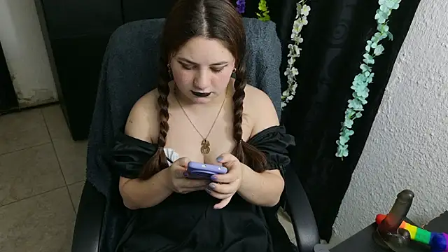 ann bronw online show from October 2025 12:21:02 AM