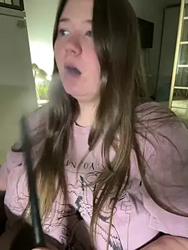 remirann  online show from March 2025 06:34:01 PM