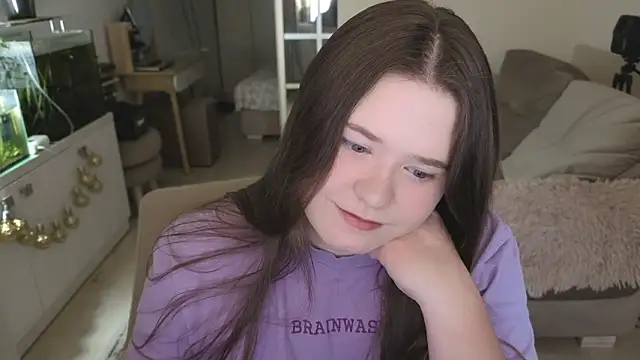 remirann  online show from March 2026 01:06:02 PM