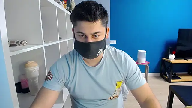 Tomguys online show from March 2025 06:40:02 PM