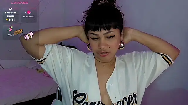 Snapshot of kiarybell__ chatting on February 2025 03:24:01 AM kiarybell online show from February 2025 03:24:01 AM