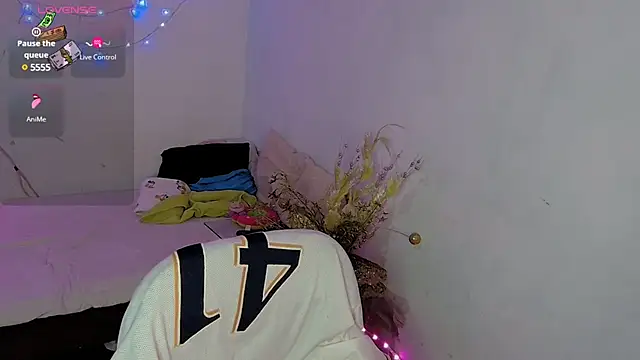 Snapshot of kiarybell__ chatting on March 2025 05:01:01 AM kiarybell online show from March 2025 05:01:01 AM