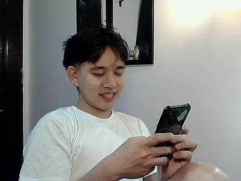 alfonsoasiancutie online show from December 2025 12:11:02 PM