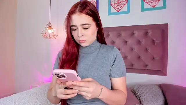 Marie Castelzc online show from March 2025 11:58:02 AM