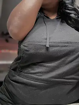 NikkiNoelanii online show from February 2025 09:48:01 PM