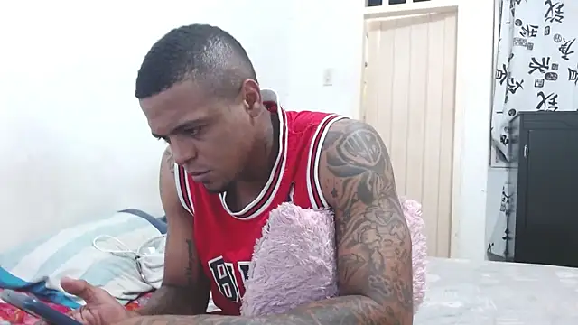 hot and naughty latin online show from February 2025 10:28:02 AM