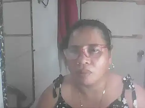 hotwet mama4uxx online show from February 2025 03:29:01 PM