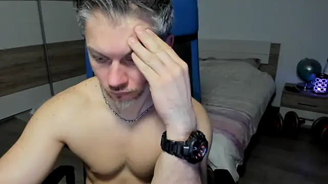 RobbyShawz online show from February 2025 11:01:02 AM