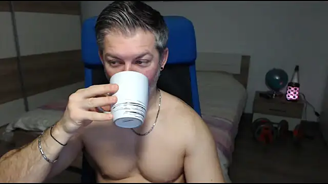 RobbyShawz online show from February 2025 06:15:02 AM