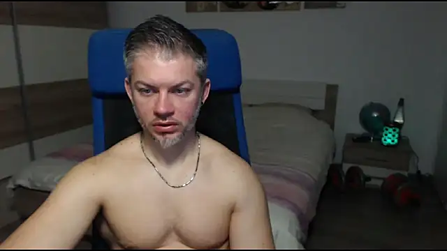 RobbyShawz online show from March 2025 05:40:01 AM