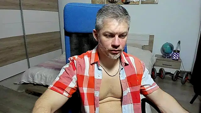 RobbyShawz online show from December 2025 07:09:01 PM