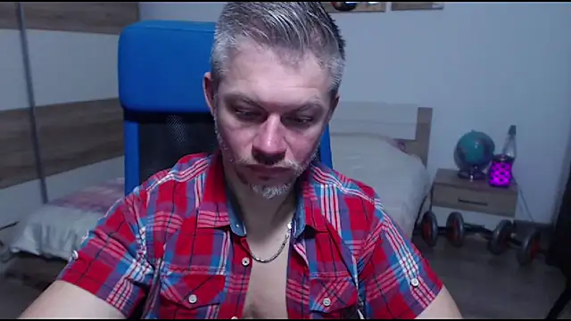 RobbyShawz online show from December 2025 07:43:02 PM