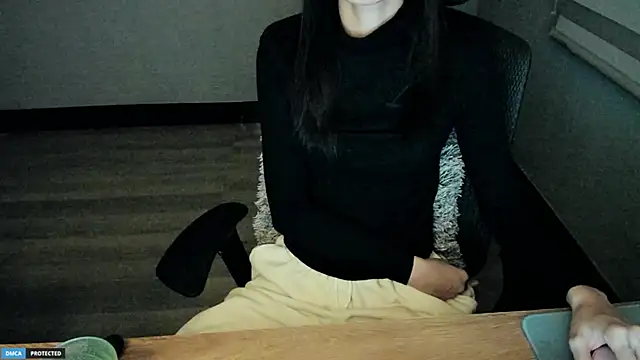 Ayase momo online show from January 2025 08:24:01 PM