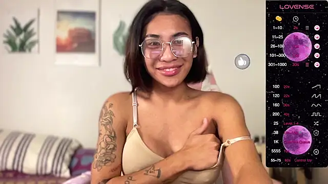 Alaia Pope online show from February 2025 04:18:02 PM