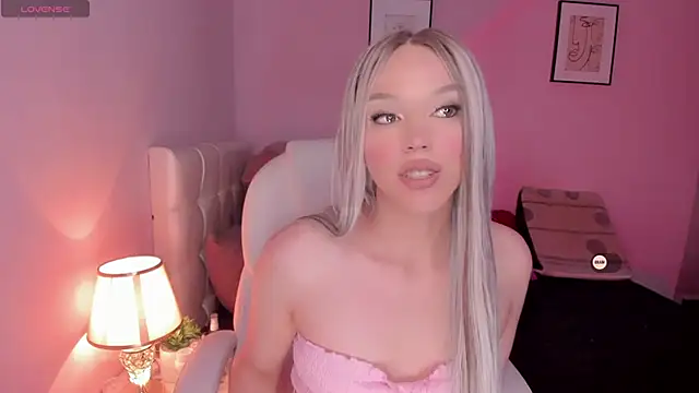 Snapshot of EvaEvangeline chatting on December 2024 05:44:01 AM EvaEvangeline online show from December 2024 05:44:01 AM