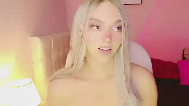 Snapshot of EvaEvangeline chatting on October 2025 04:56:01 AM EvaEvangeline online show from October 2025 04:56:01 AM