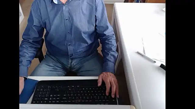 dutchpornking online show from September 2025 08:49:01 AM