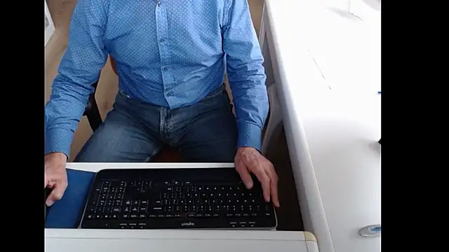 dutchpornking online show from September 2025 07:45:02 AM