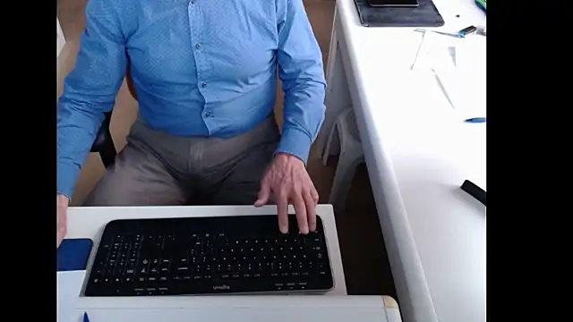 dutchpornking online show from December 2025 08:34:01 AM