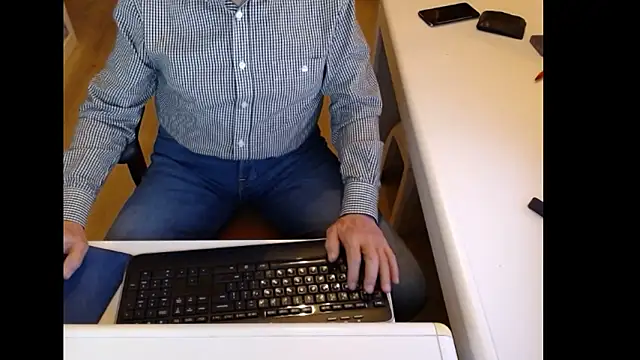 dutchpornking online show from March 2026 07:49:02 PM