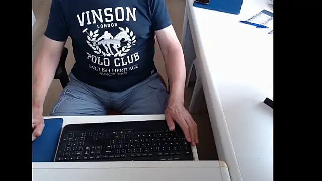 Snapshot of dutchpornking chatting on June 2026 08:06:01 AM dutchpornking online show from June 2026 08:06:01 AM