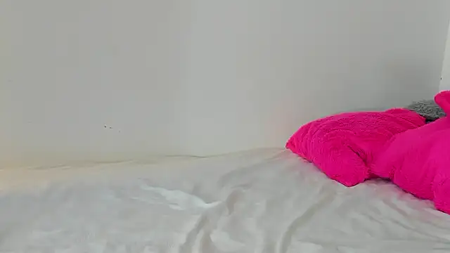 allyson cute1 online show from January 2026 12:21:01 PM