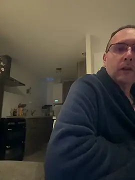 Snapshot of DUDURA@xh chatting on January 2026 07:02:01 AM DUDURAxh online show from January 2026 07:02:01 AM