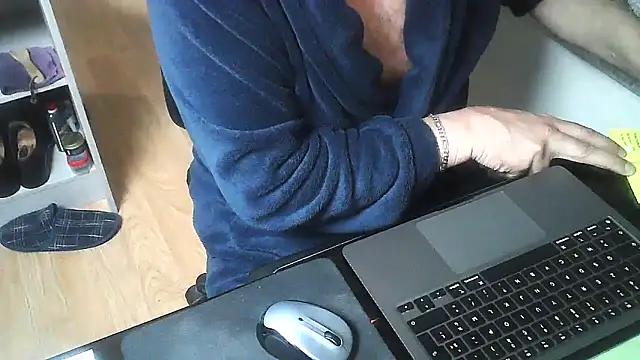 Snapshot of DUDURA@xh chatting on February 2026 08:02:02 AM DUDURAxh online show from February 2026 08:02:02 AM