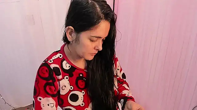 miss alhy online show from December 2024 10:41:01 AM