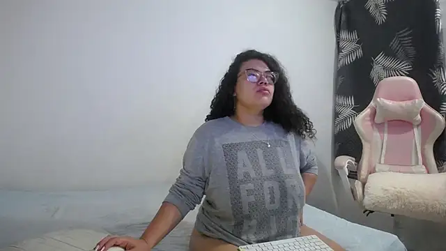 mabigomez00 online show from November 2025 07:07:01 AM