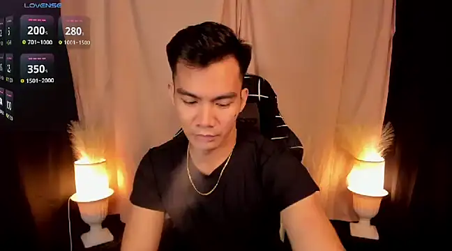 Snapshot of 000batman000 chatting on February 2025 01:22:02 PM 000batman000 online show from February 2025 01:22:02 PM