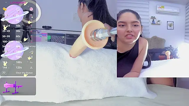 sofi velez online show from February 2025 01:22:01 AM