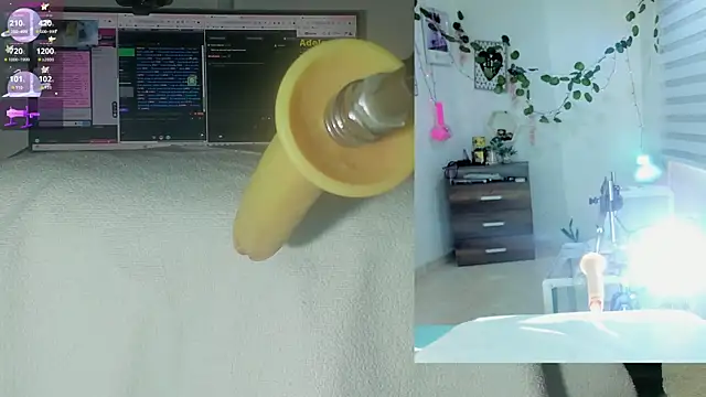 sofi velez online show from December 2025 05:09:02 PM