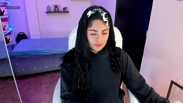 Catalinaa martinez online show from December 2024 08:28:01 PM