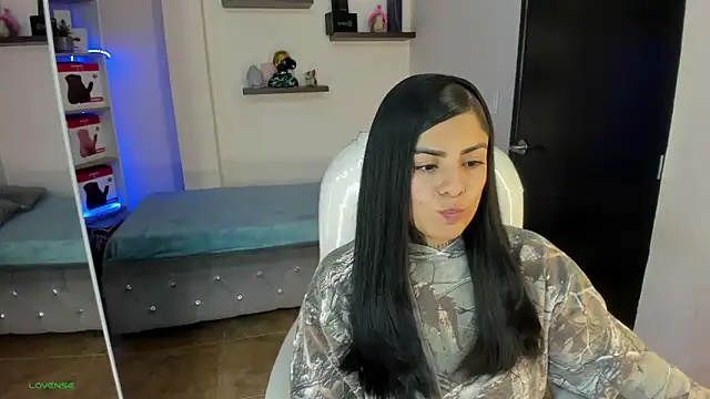 Catalinaa martinez online show from March 2025 07:53:01 PM