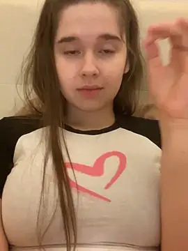 HornyGirlH online show from October 2025 11:40:01 PM