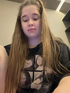 Snapshot of HornyGirlH chatting on July 2026 12:35:02 AM HornyGirlH online show from July 2026 12:35:02 AM